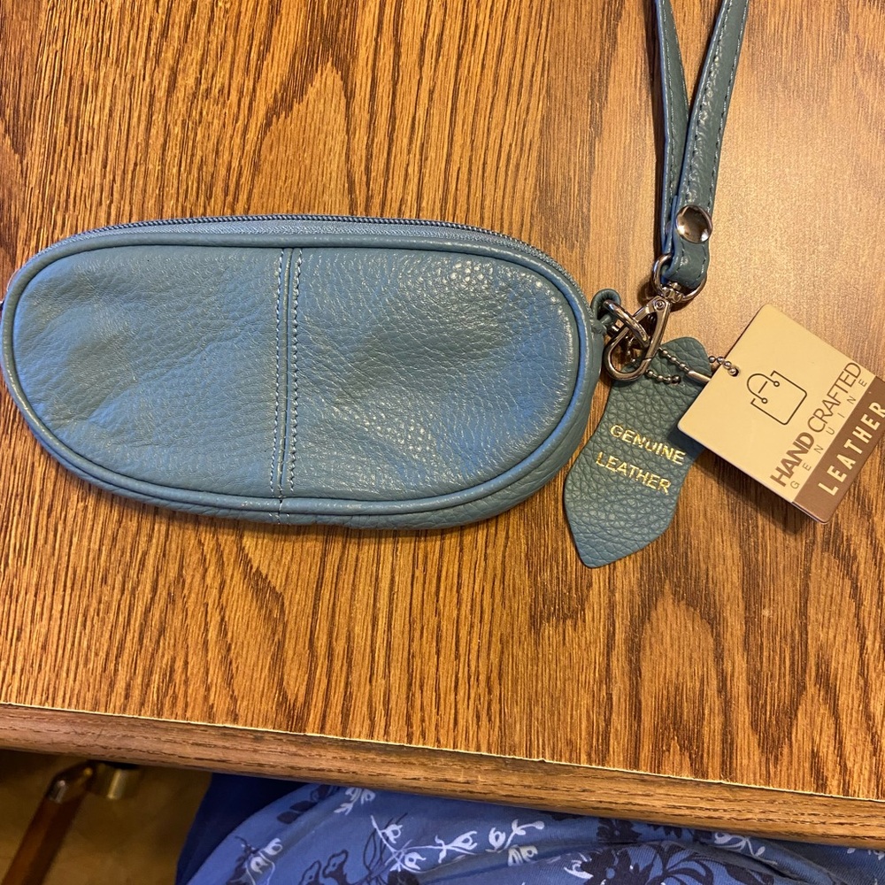 Eyeglass holder new genuine leather.